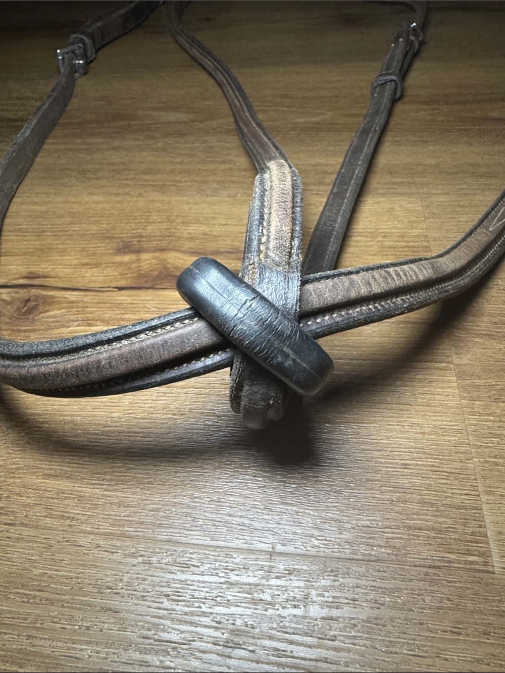 🐴 Standing Martingale w/Raised Fancy Stitching. Brown-Full 🐴 - Picture 2 of 7